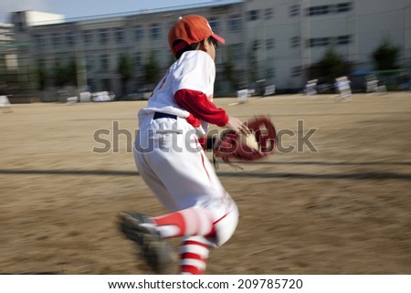 Fielding Practice Of Youth Baseball