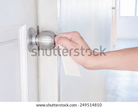 Hand Torque  keys aluminum door knob door to open.
