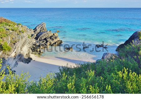 SOUTHAMPTON, BERMUDA -14 FEBRUARY 2015: Horseshoe Bay, the most famous beach in Bermuda with turquoise water and pink sand, has been ranked the #8 beach in the world by TripAdvisor.