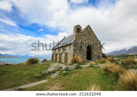 Situated on the shores of Lake Tekapo is the Church of the Good Shepherd, which, in 1935, was the first church built in the Mackenzie Basin.