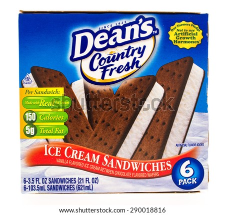 Winneconni, WI - 23 June 2015:  Box of Dean\'s country fresh ice cream sandwiches.