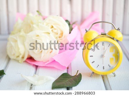 morning alarm clock with flowers