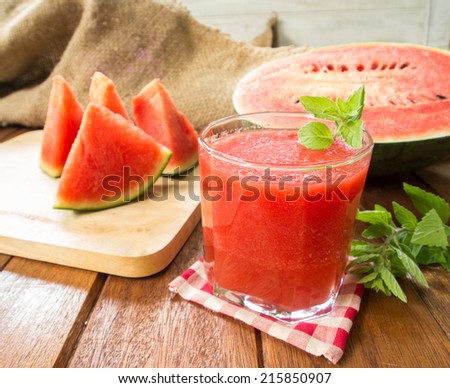 Watermelon juice ang slice watermelon