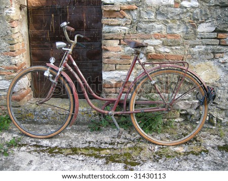 انواع الشباب الليبي ؟؟؟؟؟؟ Stock-photo-old-bicycle-31430113