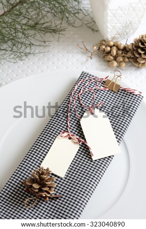 checkered napkin and labels, Christmas table