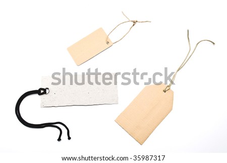 Cardboard tags with lace