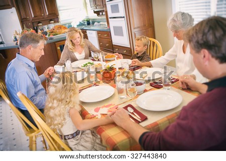 Thanksgiving: Family Has Blessing Before Thanksgiving Dinner