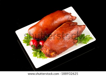 Braised pig\'s feet, Chinese cuisine.