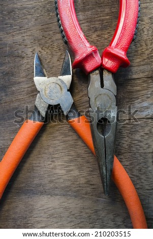 combination cutting pliers