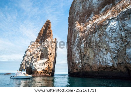 Kicker Rock/Leon Dormido - the icon of divers, the most popular dive site ever and an advanced site for snorkelers, San Cristobal Island, Galapagos