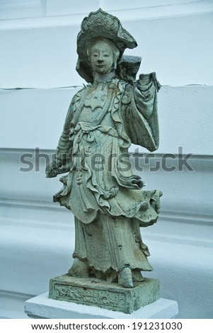 statue of an ancient Chinese female warrior