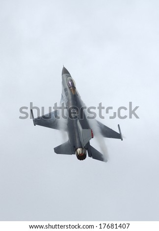 F-16 Fighter Falcon in vertical climb - Arctic Thunder airshow 2008 - Anchorage - Alaska - USA