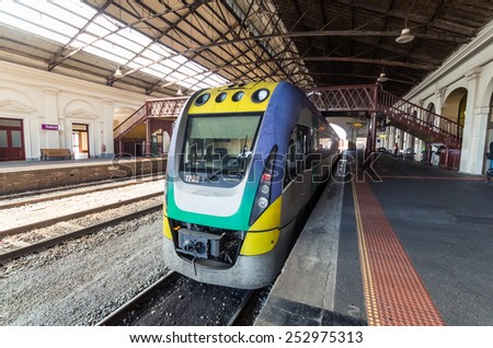 BALLARAT, AUSTRALIA - September 28, 2014: Ballarat railway station was built in 1862 and connects Ballarat with Melbourne. A Bombardier train operated by V/Line is in the station.