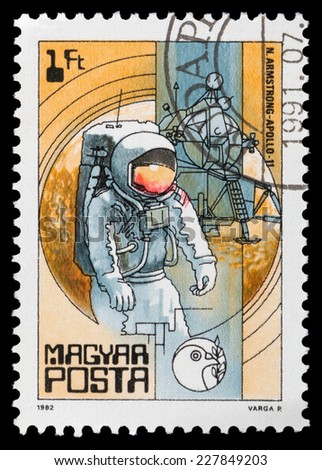 HUNGARY - CIRCA 1982: A stamp printed in Hungary shows Neil Armstrong (first man on Moon) and Apollo 11, circa 1982