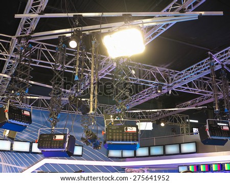 structures of tv studio illumination lights equipment and projectors