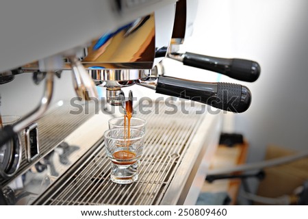 coffee machine makes two glass hot coffee