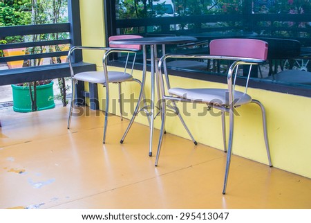 Cafeteria table set