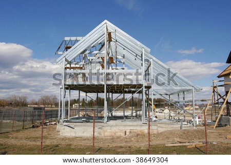Building a Metallic Frame House