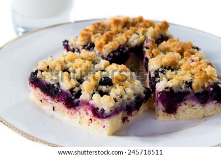 Blackberry pie bars