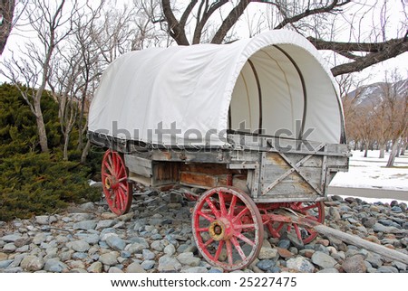 Covered Wagon at the entrance of Farewell Bend State Park near Hamilton Oregon
