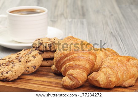 Coffee, croissants and chocolate chip cookies