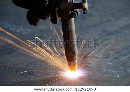 gas cutting on steel plate