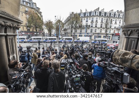 SAINT-DENIS near Paris, FRANCE - NOVEMBER 18, 2015 : Medias in front of the intervention of French police to stop the radical Islamists involved in the terrorist attacks in Paris on 13 November 2015.