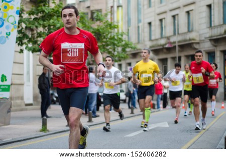 Pontevedra, June 15: Athletics Race 10 Km, For Urban Areas, Held In The Streets Of Pontevedra (Spain), On June 15, 2013, Called &Quot;Pontenoite&Quot;.
