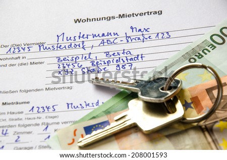 Rental agreement for an apartment with Euros and set of keys