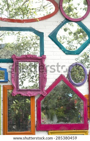 mirrors with colored frames