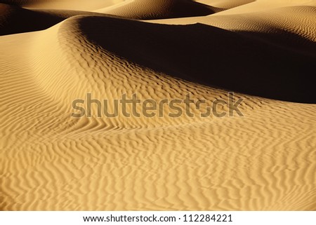 Picture of sand dunes in the Sahara desert of Morocco.