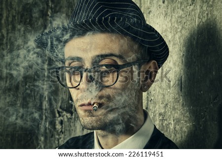 Smoker Retro Man