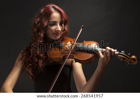 Violinist woman