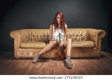 Violinist Woman