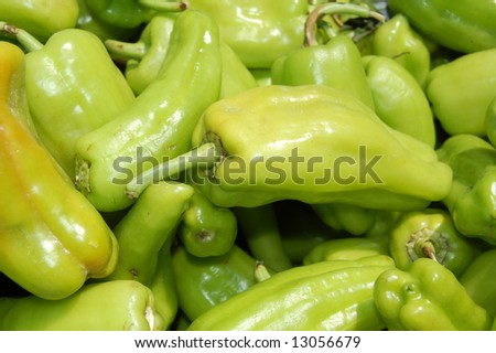 fresh green banana peppers