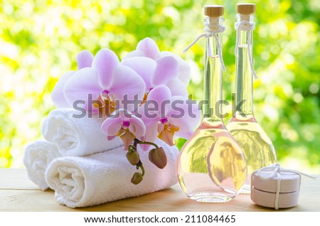 Aromatherapy: rose oil and fizzing pastille for bath