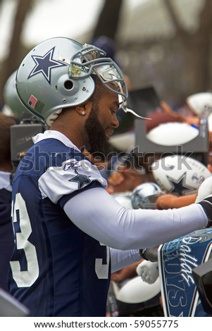 OXNARD, CA-AUGUST 14: Anthony Spencer, #93 of the Dallas Cowboys, stops to greet fans following opening day practice August 14, 2010 in Oxnard, CA. The team will be in camp here until Aug. 27, 2010.