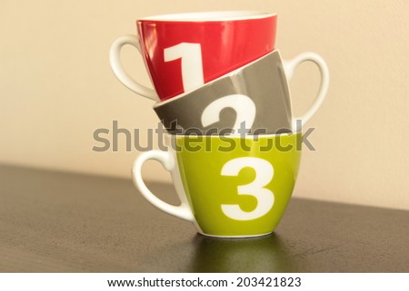 One two three - cups