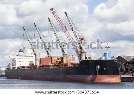 Bulk carrier, freight vessel