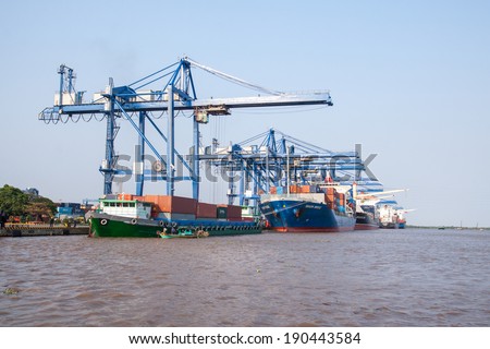 HO CHI MINH CITY, VIETNAM - March 25: Bulk-handling crane at Cat Lai Port on March 25, 2014. Cat Lai Terminal is the biggest, most modern container facility in Vietnam.