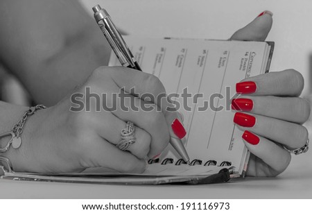 bussines woman working in office with tablet and pen