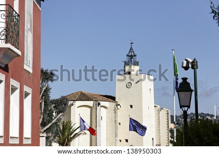 Port Grimaud, village church with a quadratic tower, Cote d\'Azur, French Riviera, Southern France, Europe