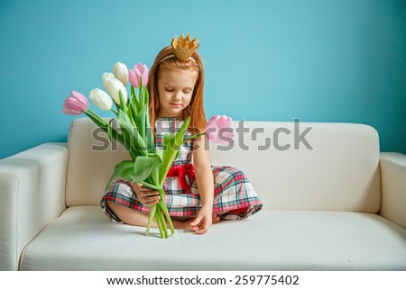 Portrait girl with tulips