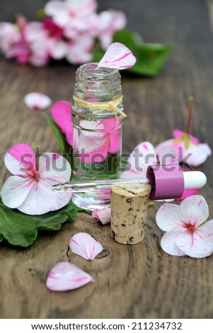 essential oil of rose geranium