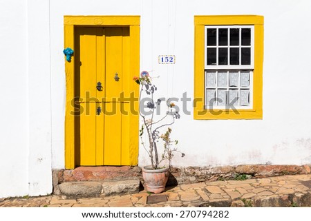 colonial door in Tiradentes, MG, Brazil / colonial door / colonial door