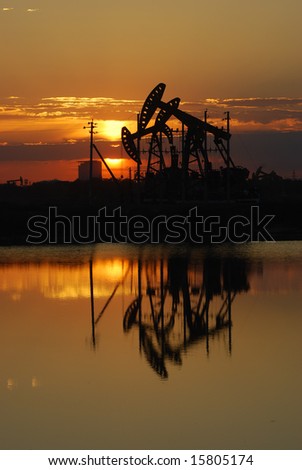 oil pump against setting sun-5