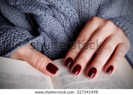 Beautiful painted nails for autumn
