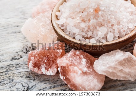 Himalayan pink crystal salt, close up shot