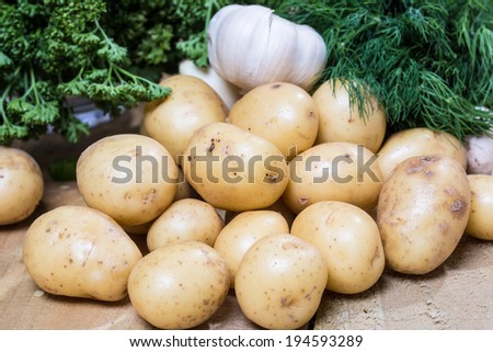 Baby potatoes with garlic dill weed and parsley