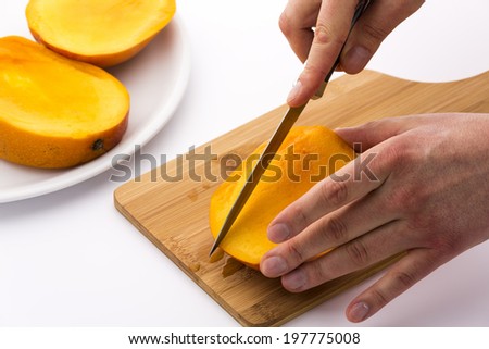 Subdivide the three mango slices